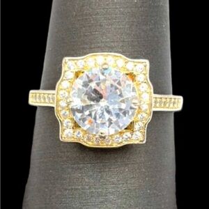 Vermeil Sterling Silver Round Cubic Zirconia Halo Ring. EUC Size 8.75